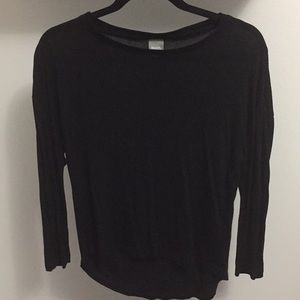 black long sleeve tee